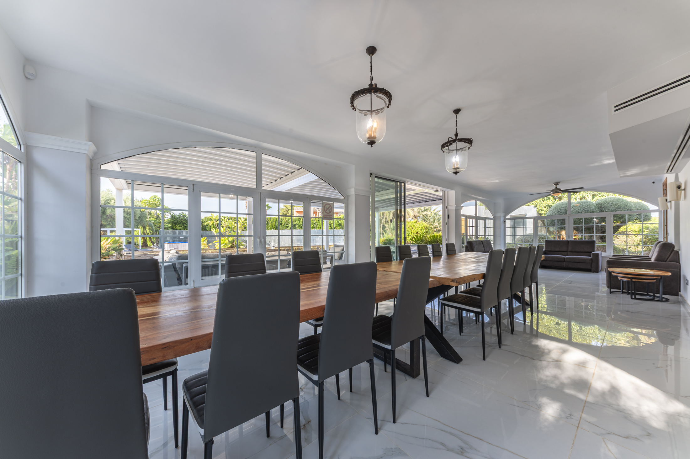 Dining room 1